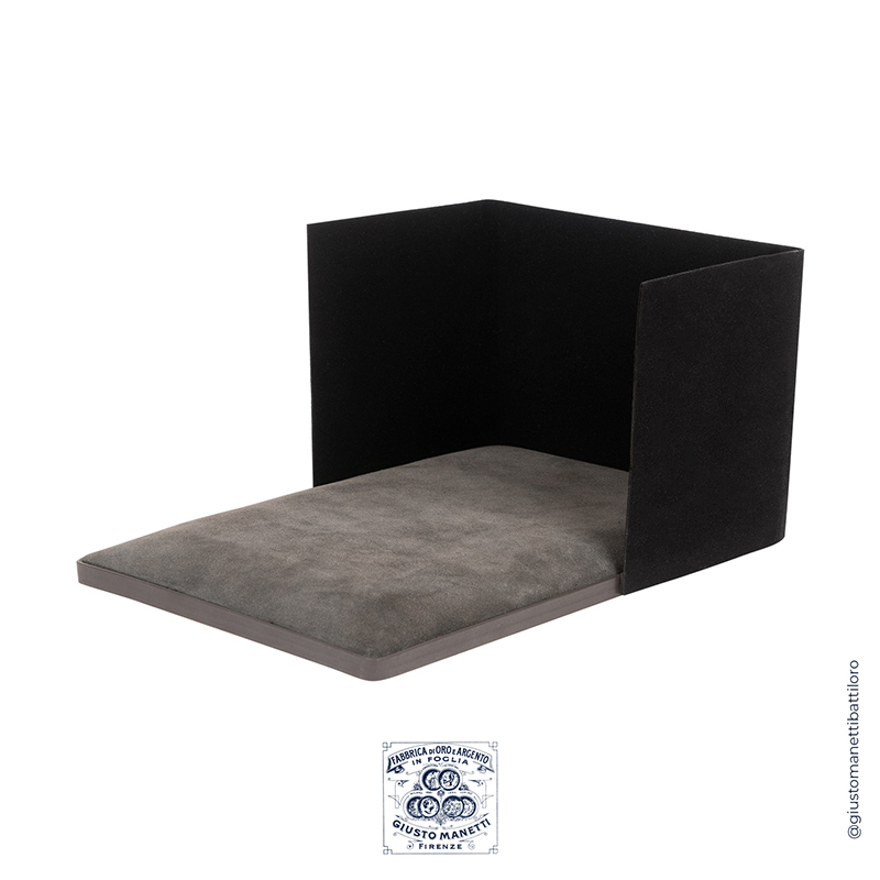 Image of Förgyllning Manetti Gilding cushion with suede shield 2ZDNOEPP 8051566248797